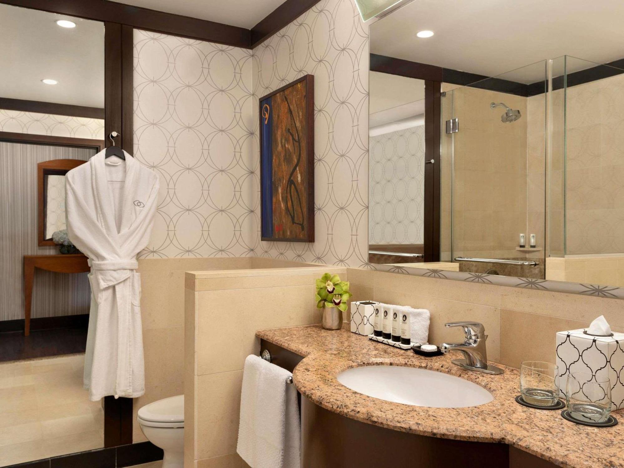 Signature King Room,1774433751:JPEG